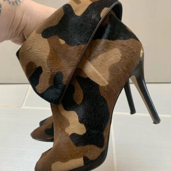 Michael Kors Kendra Calf-Hair Bootie Heels Camo Print 7.5 - Picture 8 of 14